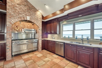 RARE FIND! Stunning 2400sf 4BR 3BA waterfront Cape Cod all - photo 7