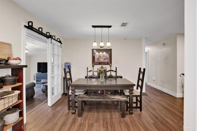 Welcome home to this spacious 3-bedroom, 2-bathroom residence - photo 7