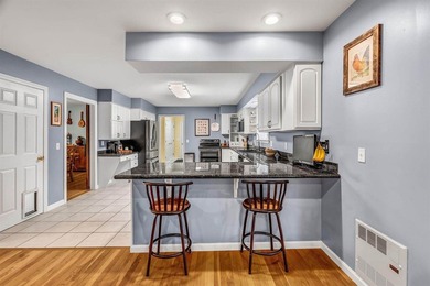 Welcome to 12 Surrey Lane -- where space, comfort, and location - photo 23