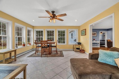Welcome to 12 Surrey Lane -- where space, comfort, and location - photo 39