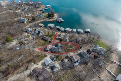 Lake of the Ozarks Home For Sale in Gravois Mills Missouri