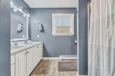 Welcome to 12 Surrey Lane -- where space, comfort, and location - photo 42