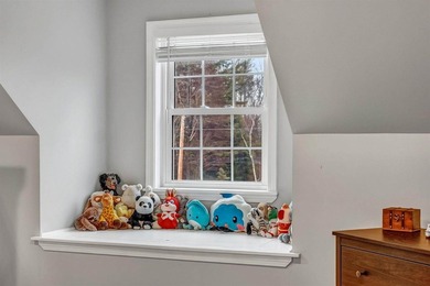 Welcome to 12 Surrey Lane -- where space, comfort, and location - photo 47