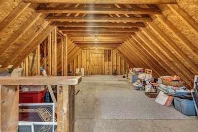 Welcome to 12 Surrey Lane -- where space, comfort, and location - photo 58
