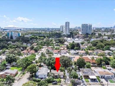 Amazing opportunity to re build or remodel, brand new roof and - photo 11