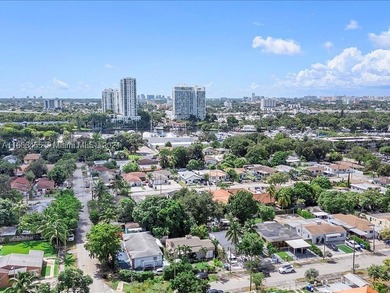 Amazing opportunity to re build or remodel, brand new roof and - photo 14
