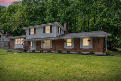 Welcome to this 4 bedroom, 1.5 bathroom home nestled at the end - photo 2