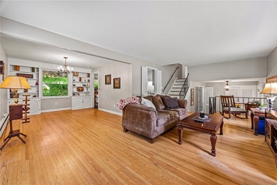 Welcome to this 4 bedroom, 1.5 bathroom home nestled at the end - photo 6