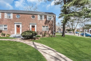 Lovely Fully Renovated 1 Bedroom, 1 Bathroom Corner Unit - photo 1
