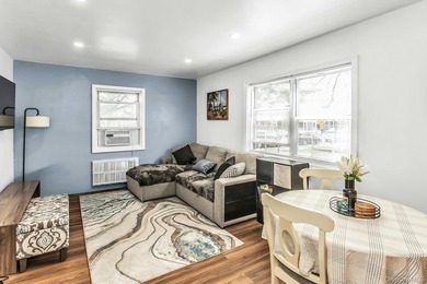 Lovely Fully Renovated 1 Bedroom, 1 Bathroom Corner Unit - photo 4