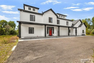 Luxury, privacy, and space come together in this extraordinary 4 - photo 4