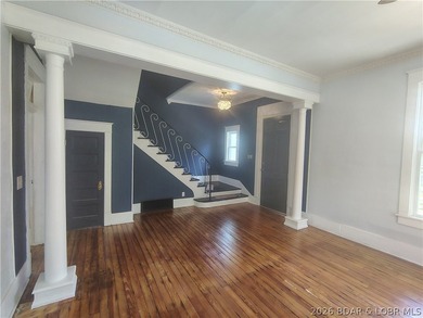 BARGAIN PRICED - MOTIVATED SELLERS! Historic Charm Meets Modern - photo 6
