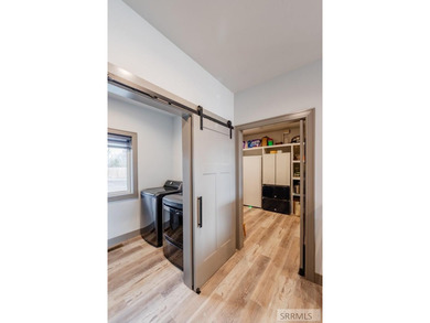 Luxury, privacy, and space come together in this extraordinary 4 - photo 9
