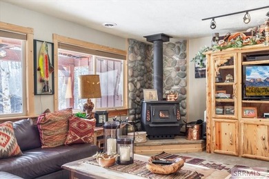LAKEFRONT LOT & LAKEVIEW CABIN - SHORT TERM RENTALS ALLOWED - - photo 10