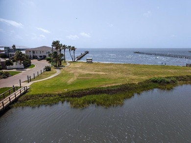 A stunning property located in a desirable waterfront community - photo 15