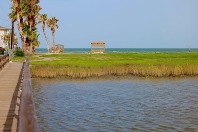 A stunning property located in a desirable waterfront community - photo 19