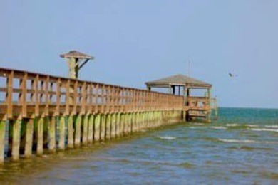 A stunning property located in a desirable waterfront community - photo 21