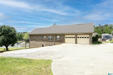 Custom, Well-built, one of a kind rare find with almost 2 ac - photo 23