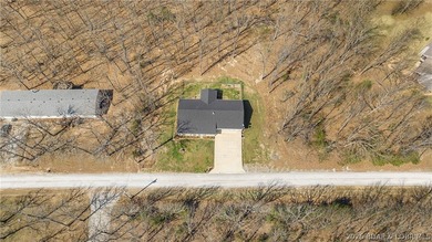 Move-in ready home in Autumn Estates, right off Highway UU near - photo 5