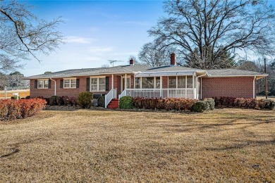 Lake Home For Sale in Anderson, South Carolina