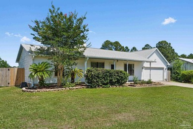 Pool home on nearly half an acre with a large backyard storage - photo 4