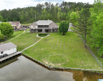 Custom, Well-built, one of a kind rare find with almost 2 ac - photo 56