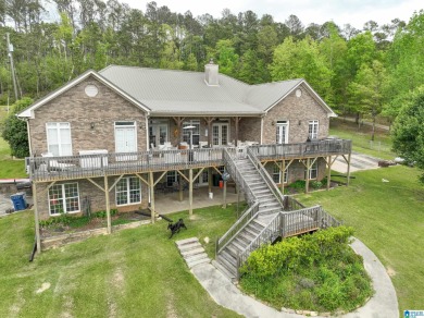 Custom, Well-built, one of a kind rare find with almost 2 ac - photo 59