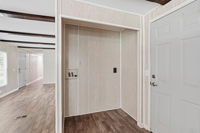 Come see this beautifully remodeled 2-bedroom manufactured home - photo 14