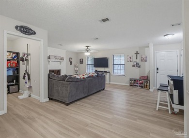 Looking for the perfect place to call home in Pensacola? This - photo 3