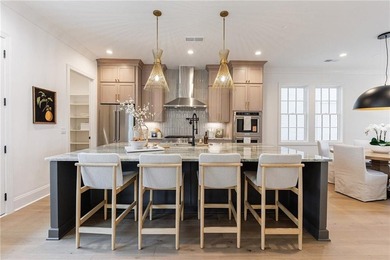 The only move-in-ready opportunity! Experience a refined balance - photo 5