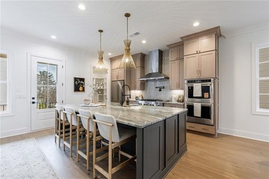 The only move-in-ready opportunity! Experience a refined balance - photo 6