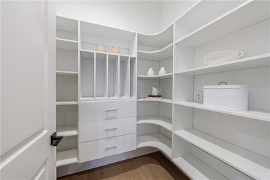 The only move-in-ready opportunity! Experience a refined balance - photo 7