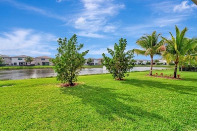 Welcome to this stunning two-story residence in Lotus, Boca - photo 41