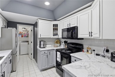 Welcome to the Four Seasons Racquet Club on Horseshoe Bend at