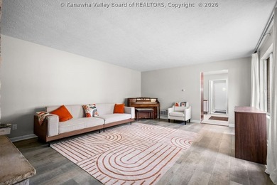 In the heart of kanawha City close to all amenities . This - photo 9