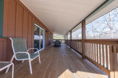Charming waterfront home with TWO docks and big storage room - photo 20