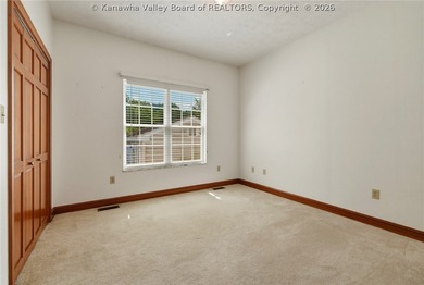 Welcome home to easy living! This beautifully designed home - photo 7