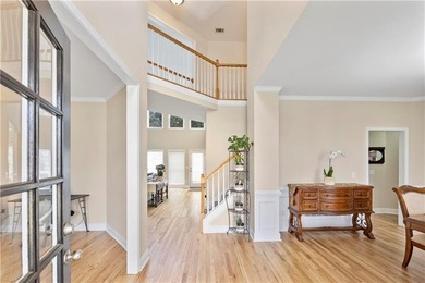 Welcome to this beautifully maintained traditional home in - photo 2