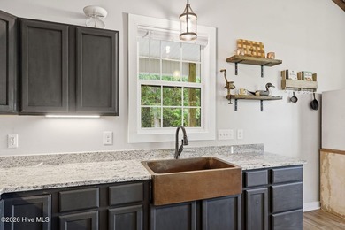 Welcome to your own private retreat! This charming home is - photo 3