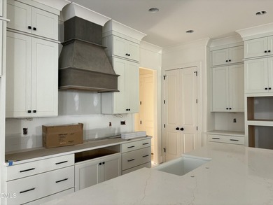 Beautiful custom home in the highly desirable Chapel Ridge - photo 4