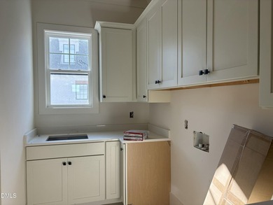 Beautiful custom home in the highly desirable Chapel Ridge - photo 8