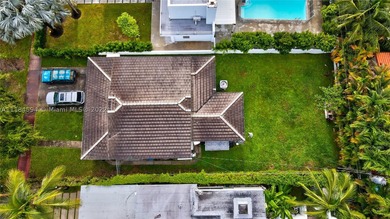 Exceptional opportunity to buy this mid century 3 bed & 2 bath - photo 1