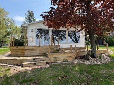 Lake Home For Sale in Oquawka, Illinois