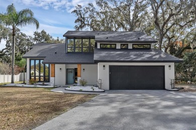 Lake Tohopekaliga Home For Sale in Kissimmee Florida