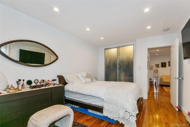 Newly Custom Renovated JR-4 Overlooking Wonderful Park-like - photo 14
