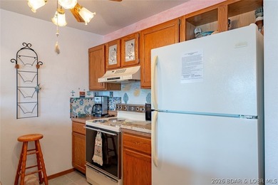 Wake up to breathtaking lake views, spend your afternoons - photo 18