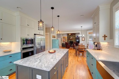 Welcome to this impressive Mike Anderson custom home located in - photo 18