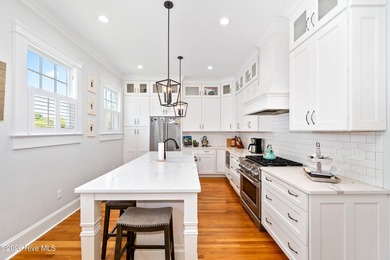 Welcome to one of Windsor's most beloved homes--a stunning 1922 - photo 18