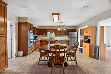 Price improved! Bring your offer! Nestled on approximately 3.1 - photo 19