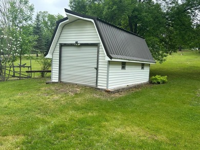 Beautiful setting for your next home with Lake Ida access or - photo 3